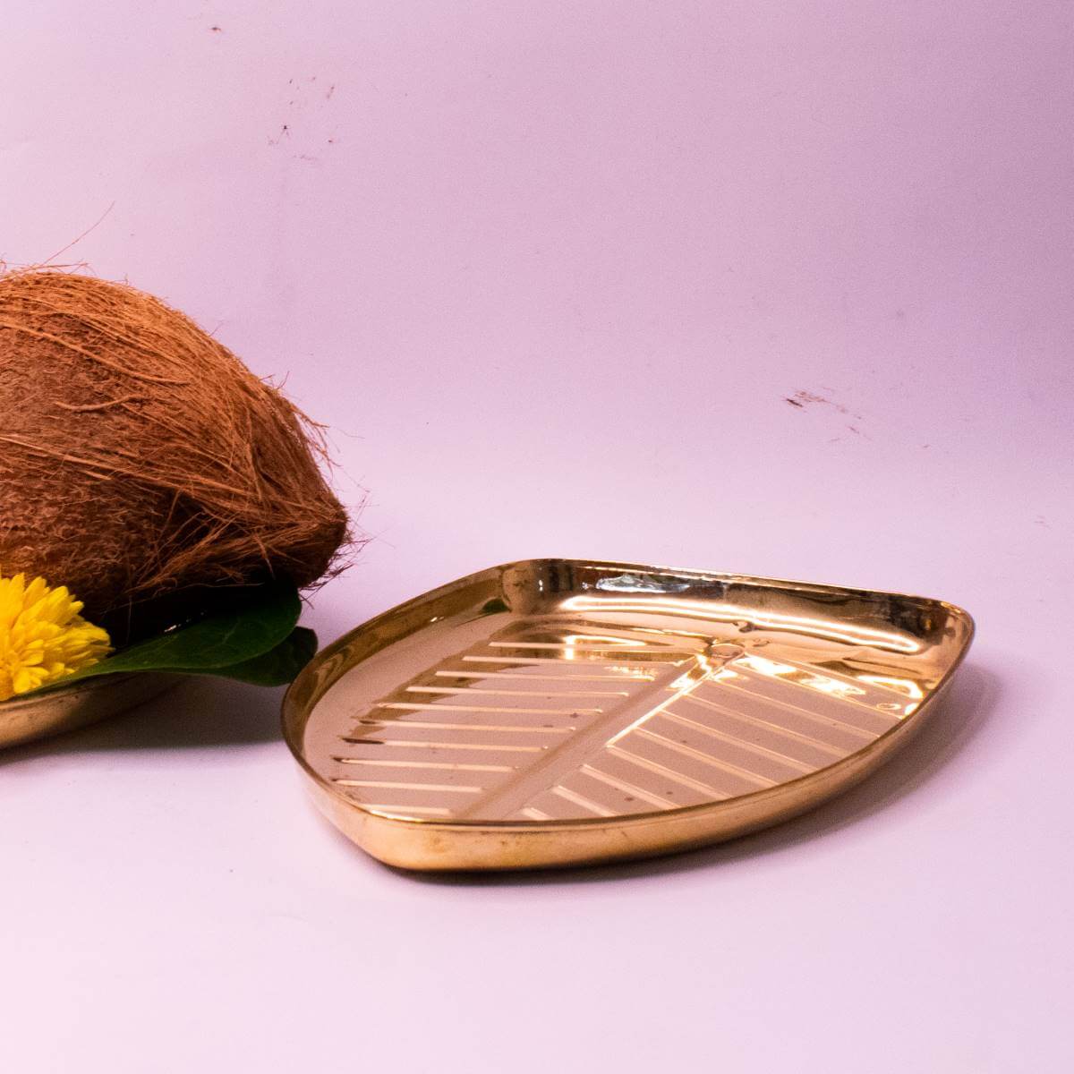 Brass Banana Leaf Plate - Image 3