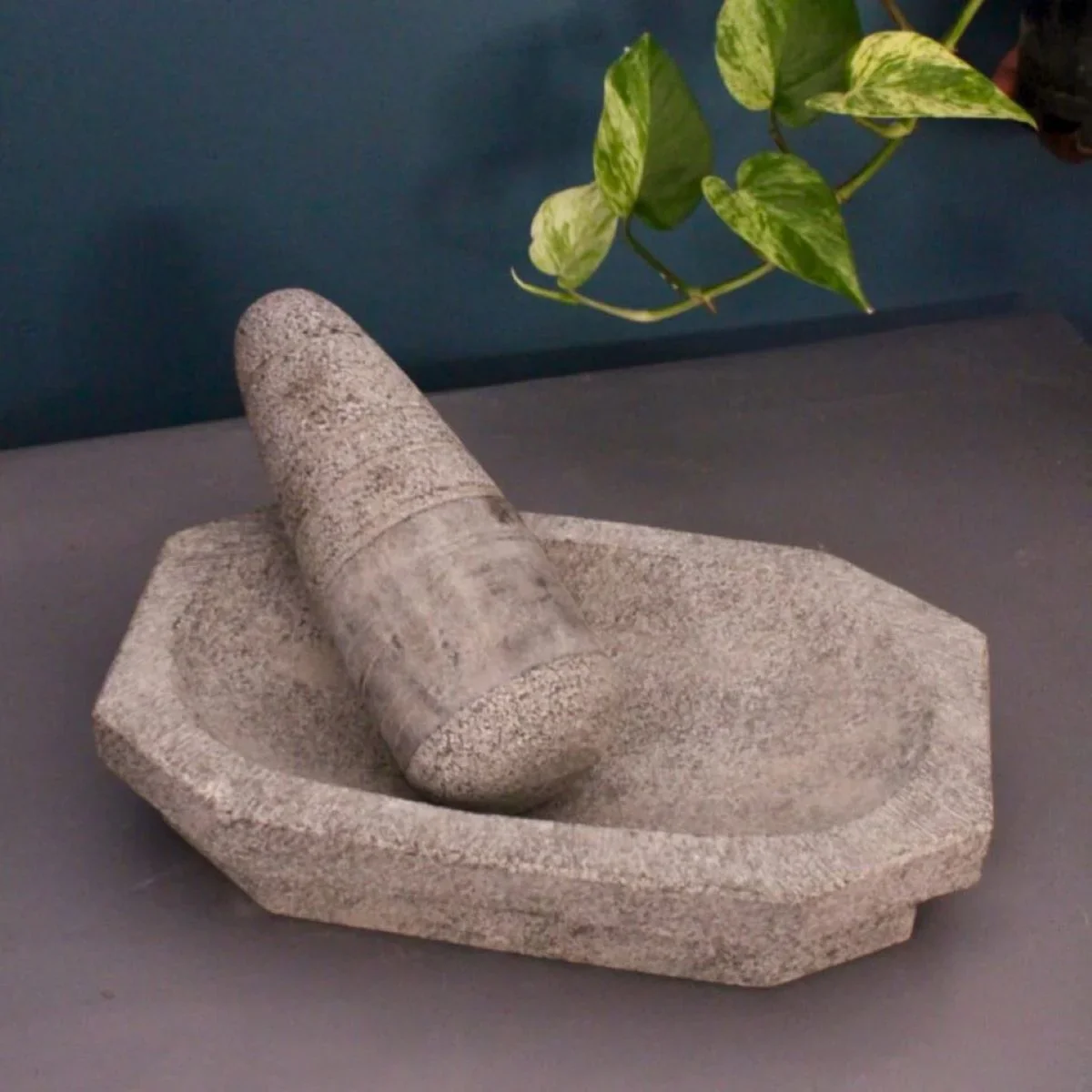 Granite Mortar & Pestle Kalvam - Medium - Image 4