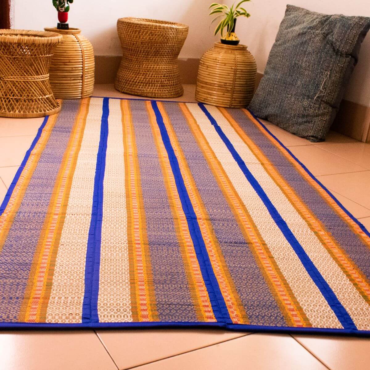 Hand-made river grass Madur Mats - Small (4 Fold) - Image 3