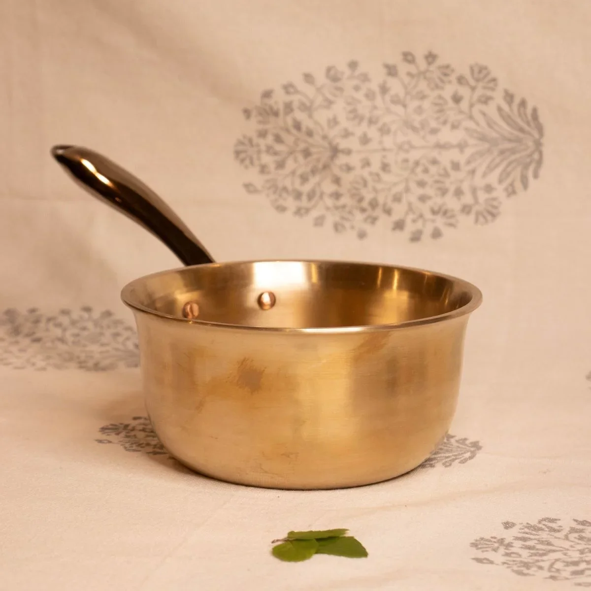 Kansa Tulsi Sauce Pan with Heat Resistant Handle - Image 5