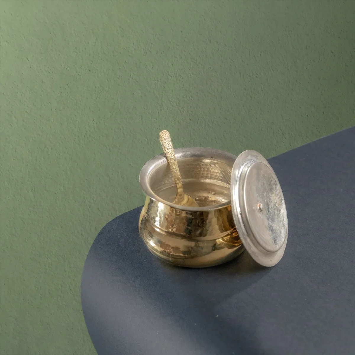 Shakuntala Brass Ghee Pot - Image 2
